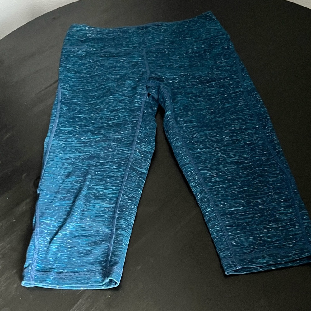 Zella Capri Live In Leggings. Small.